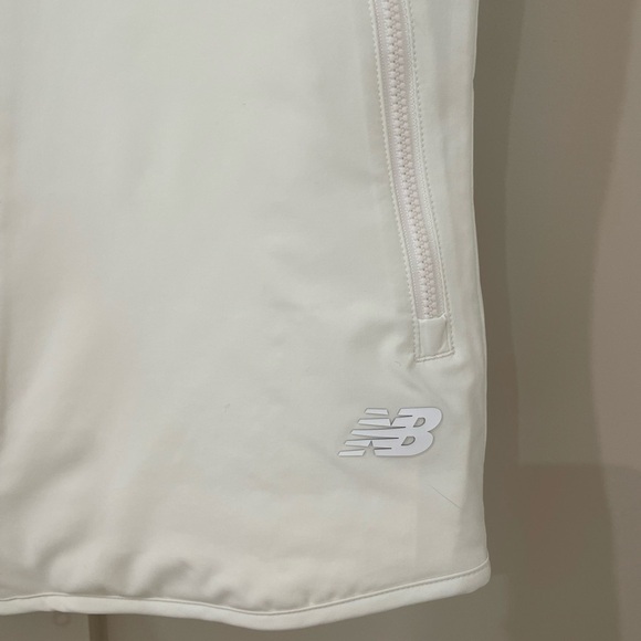 New Balance Cream Ivory Puffer Vest Asymmetrical Zipper - Picture 2 of 8